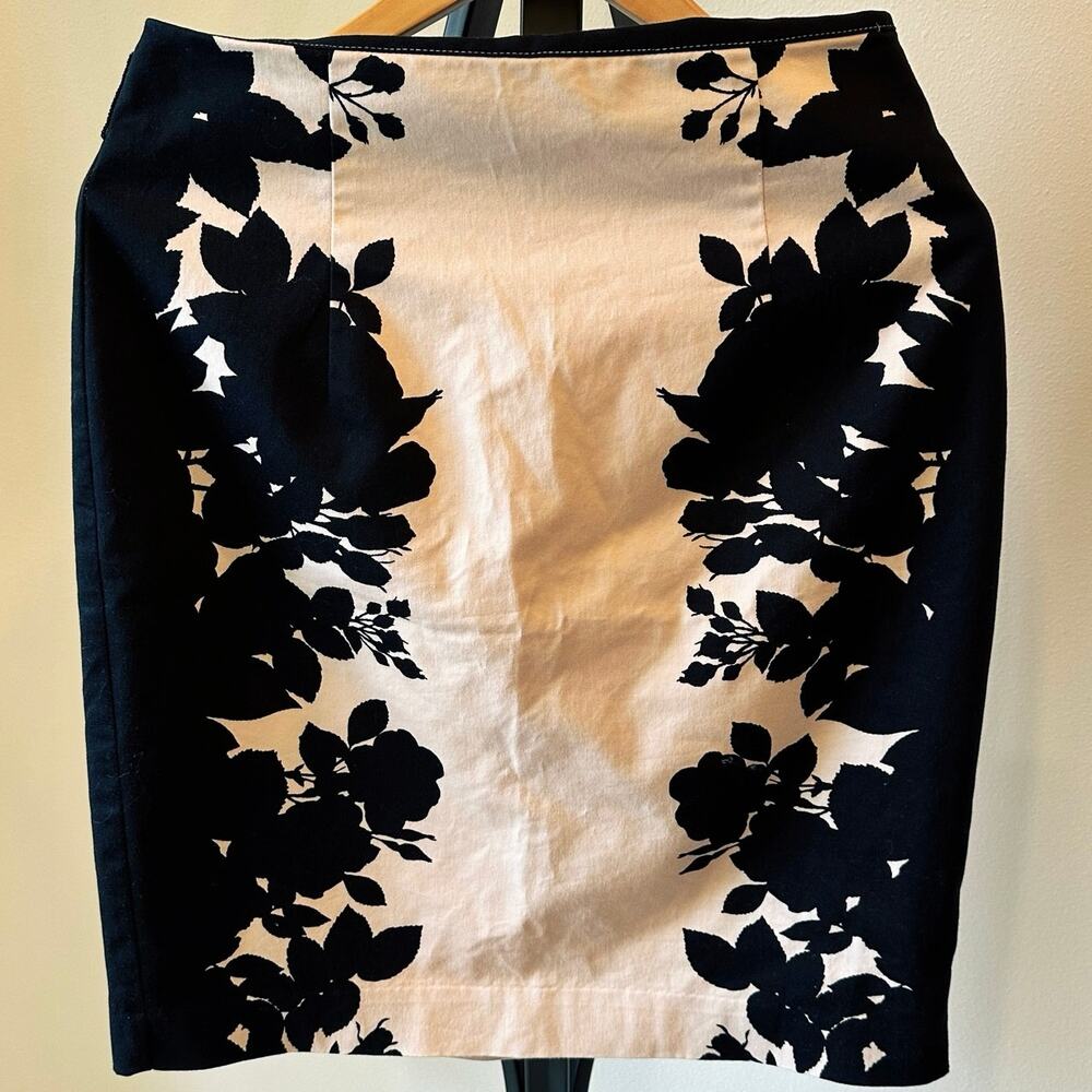 Pencil Skirt Women Size 10 Light Pink Black Floral Back Zip Lined Worthington